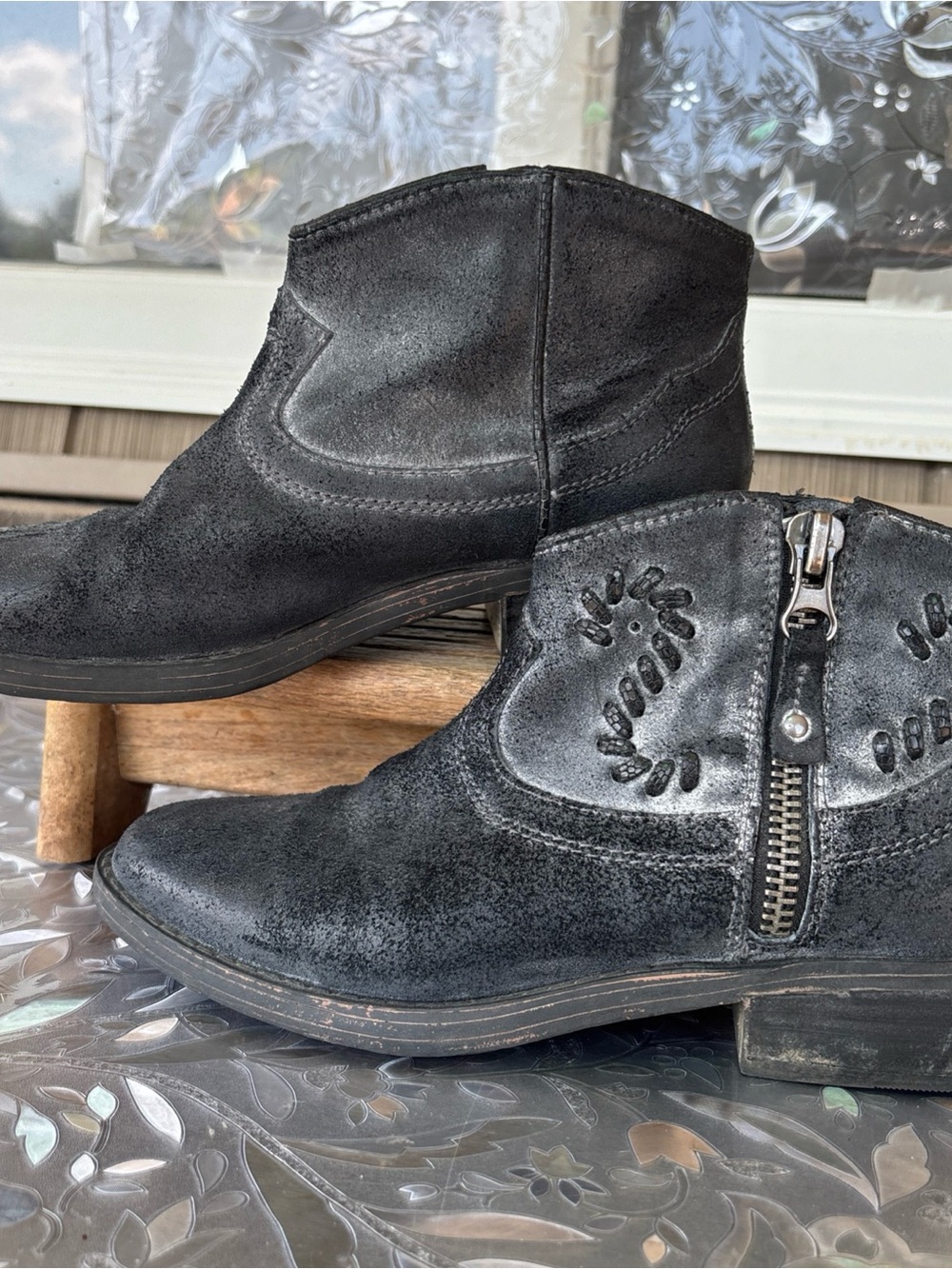 OTBT Women’s Black Suede Leather Ankle Booties with Side Zip 9